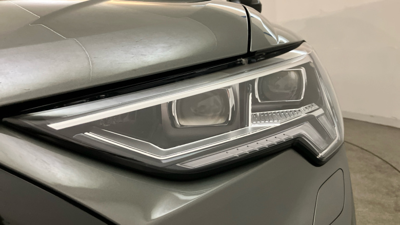 Audi Q3 40 TFSI Quattro Black Ed 5dr S Tronic [Tech Pack] Petrol Estate